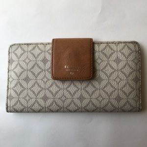 Fossil - Long Patterned Wallet